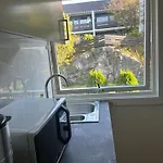 Cozy Place In Lutvann With Balcony أوسلو